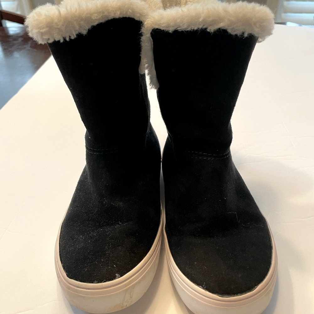 Old Navy Black Sneaker Boots Size 12